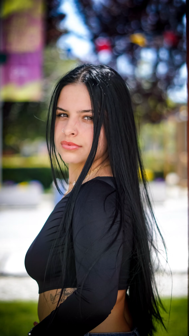 <em>Leti Rivera</em>